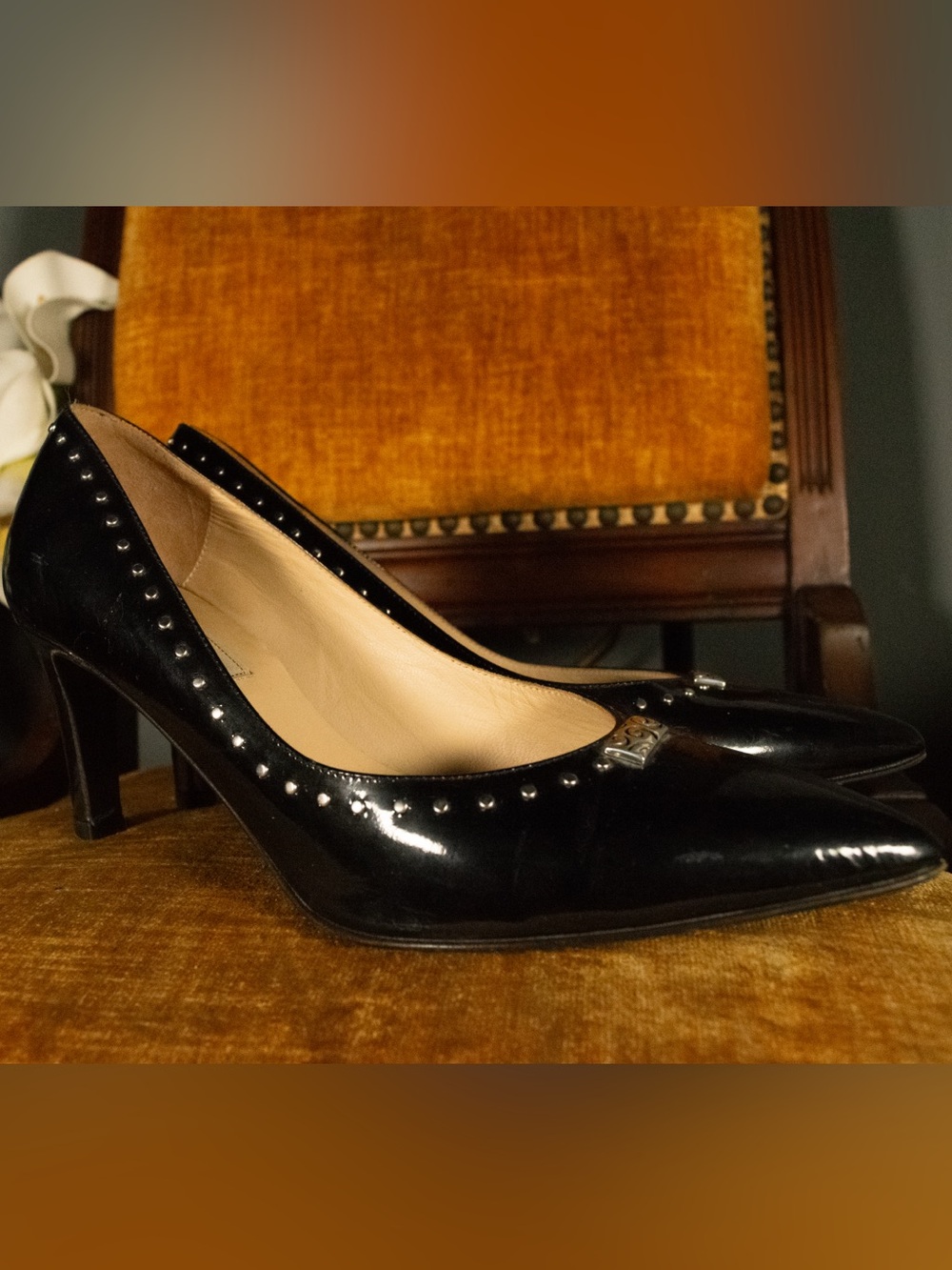 SIZE 8.5 Brighton "Young" Black Leather Studded Pointed Toe Pumps